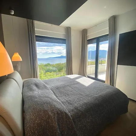 Apartman Flora